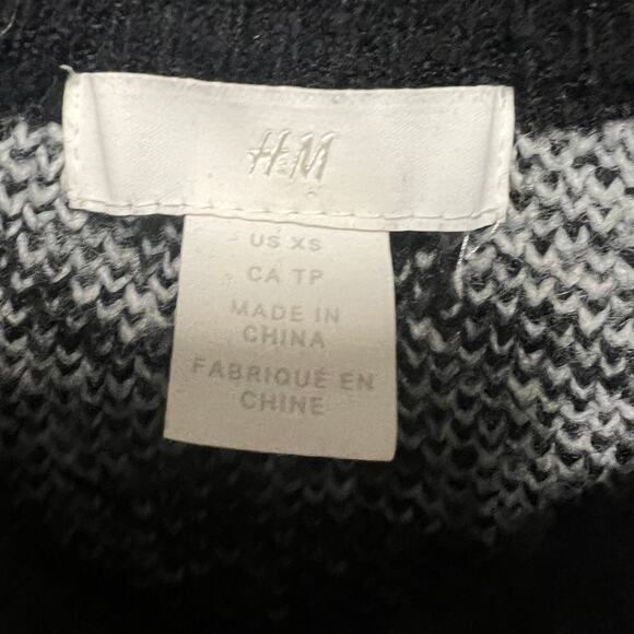 H&M Wool Blend Pullover Knit Chunky Black & White Sweater Size XS - Picture 2 of 8